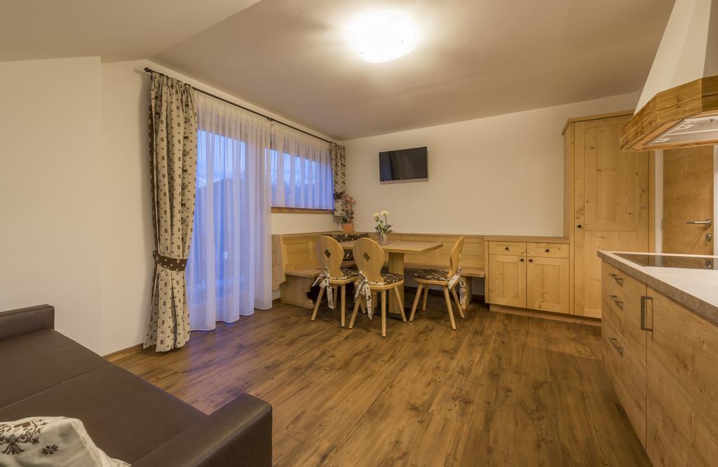 ברסאנונה Waldheim Appartements חדר תמונה